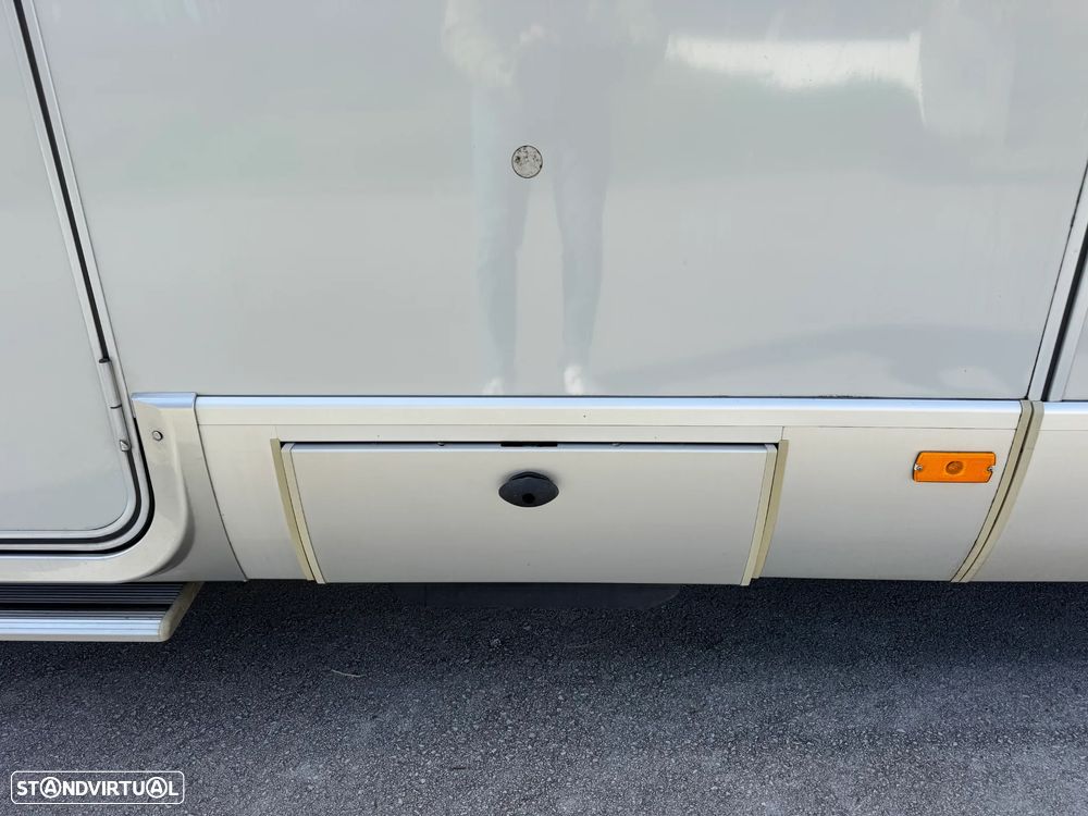 Hymer Classe B CL 654 3.0JTD - 53