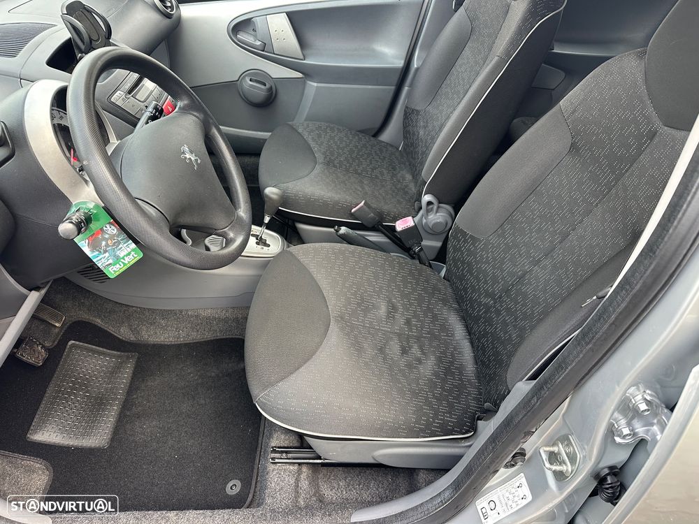 Peugeot 107 1.0 Urban 2 Tronic - 11