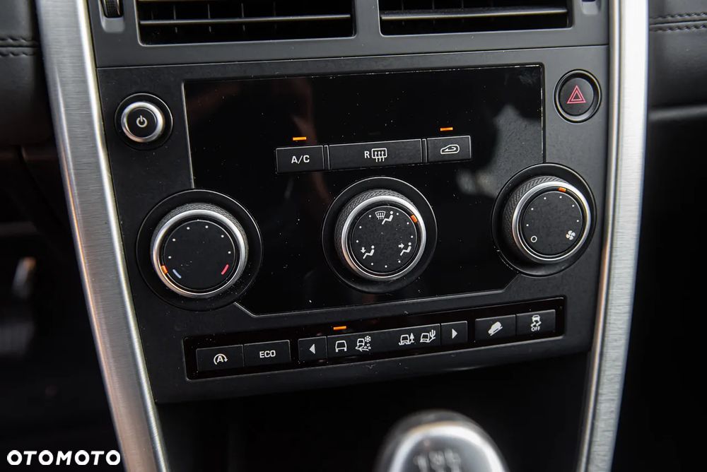 Land Rover Discovery Sport - 24