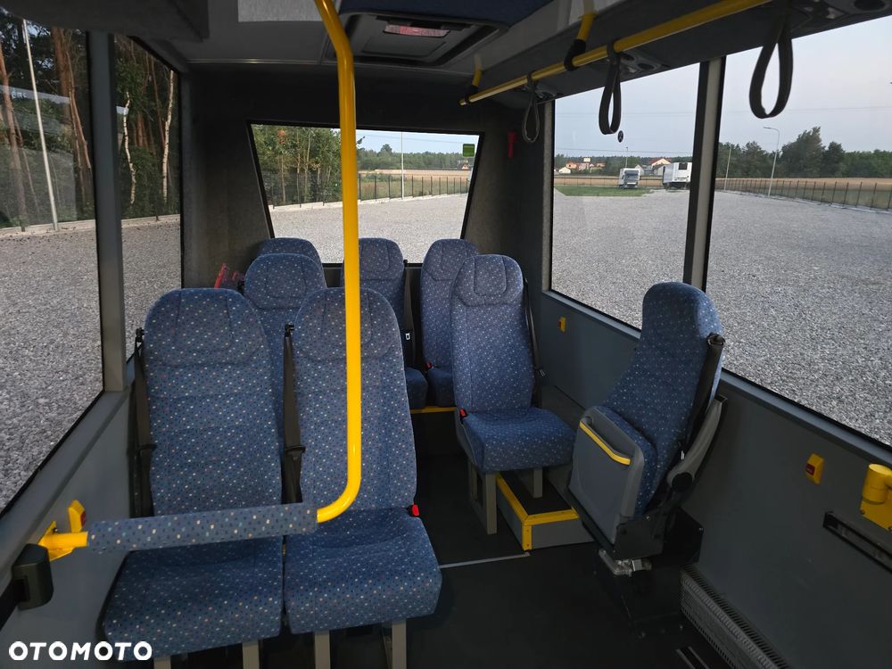 Volkswagen T6/Mikrobus/Bus szkolny/Kat B 8+1 - 11