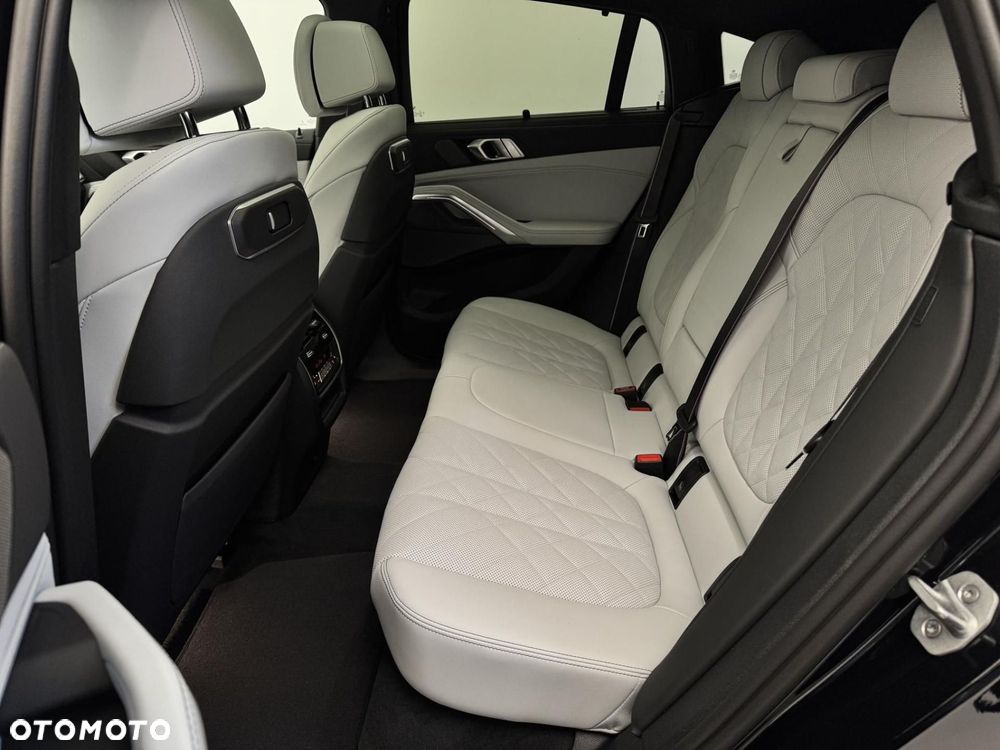 BMW X6 xDrive40i mHEV sport - 32