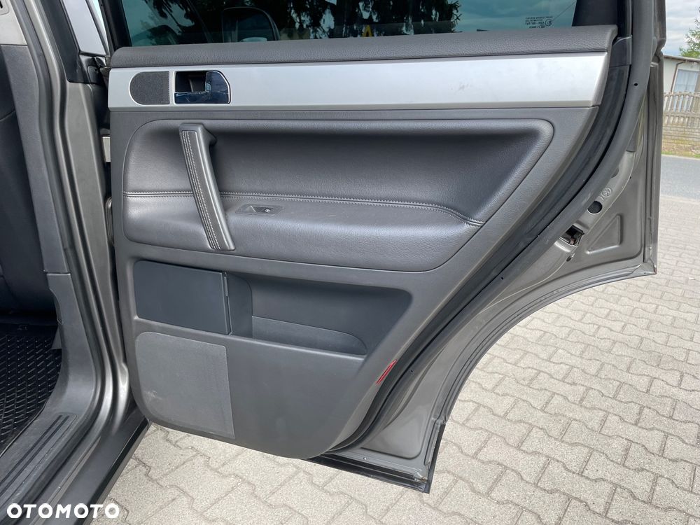 Volkswagen Touareg 2.5 R5 TDI DPF Perfect Tiptr - 29