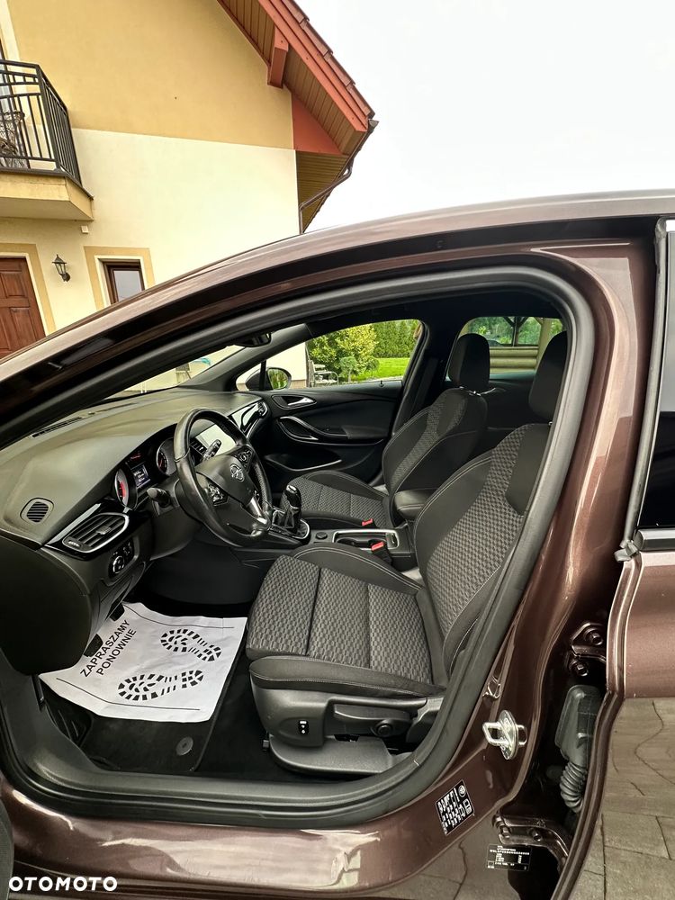 Opel Astra 1.4 T Elite - 10