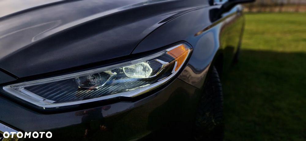 Ford Fusion - 8