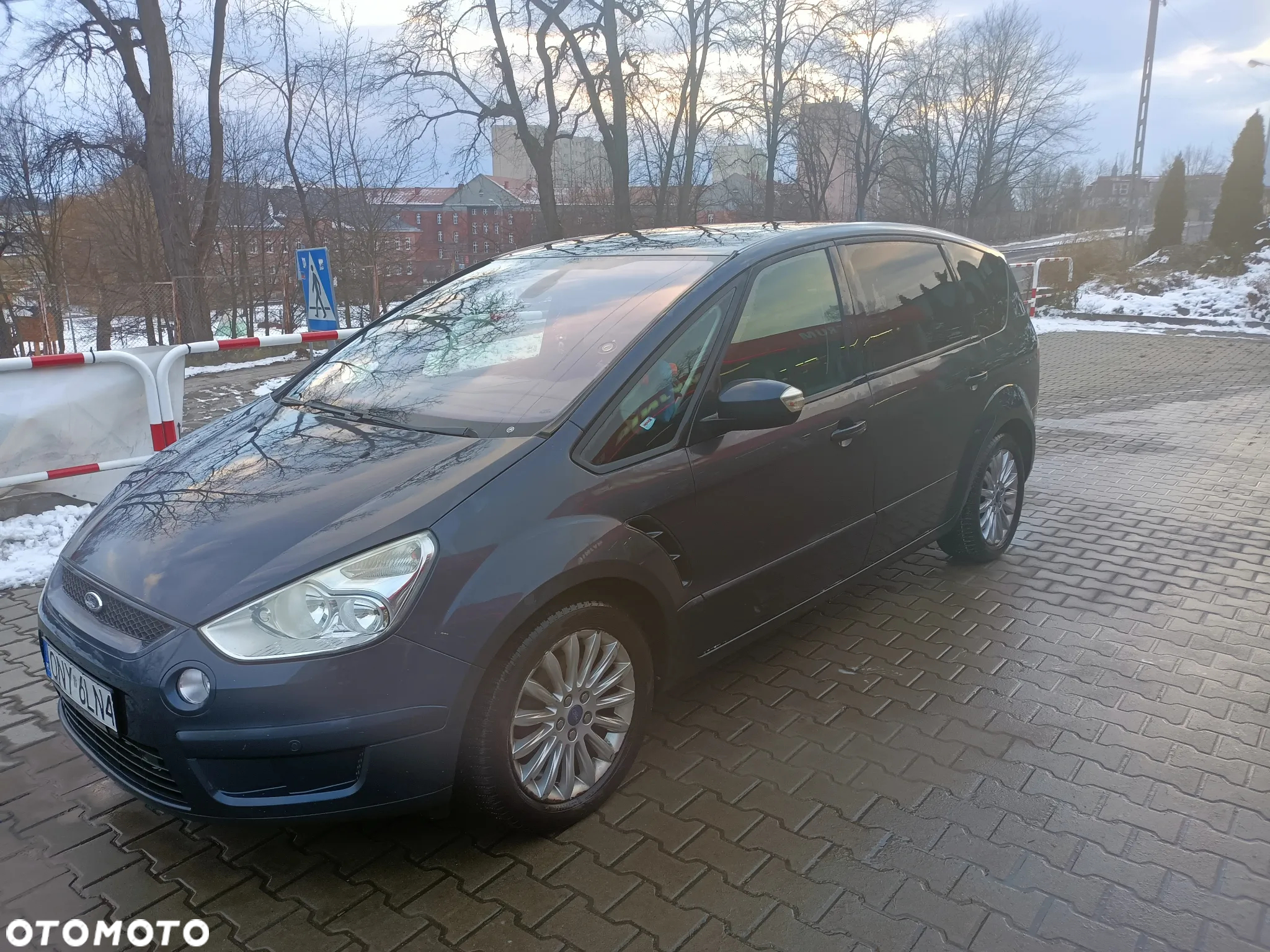 Ford S-Max 2.0 TDCi Trend - 18