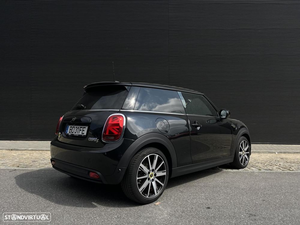 MINI 3 Portas Cooper SE Classic - 26