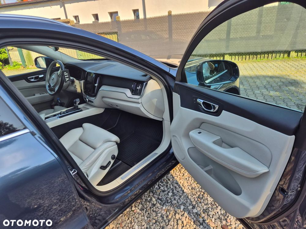 Volvo XC 60 T6 GPF AWD Inscription - 13