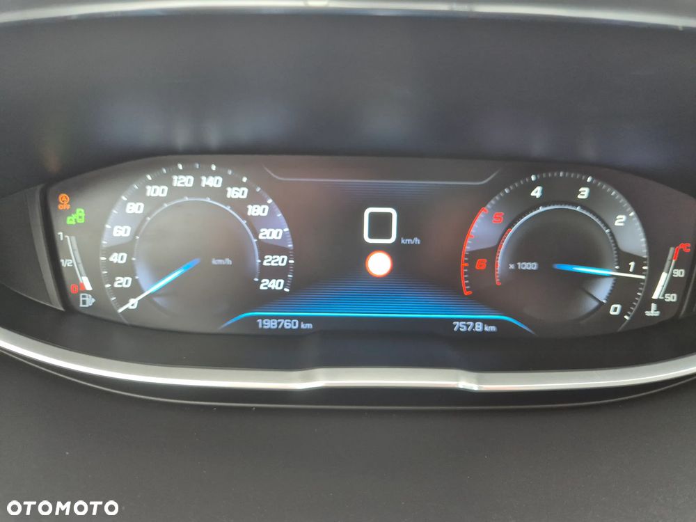 Peugeot 3008 HDi 115 Allure - 19