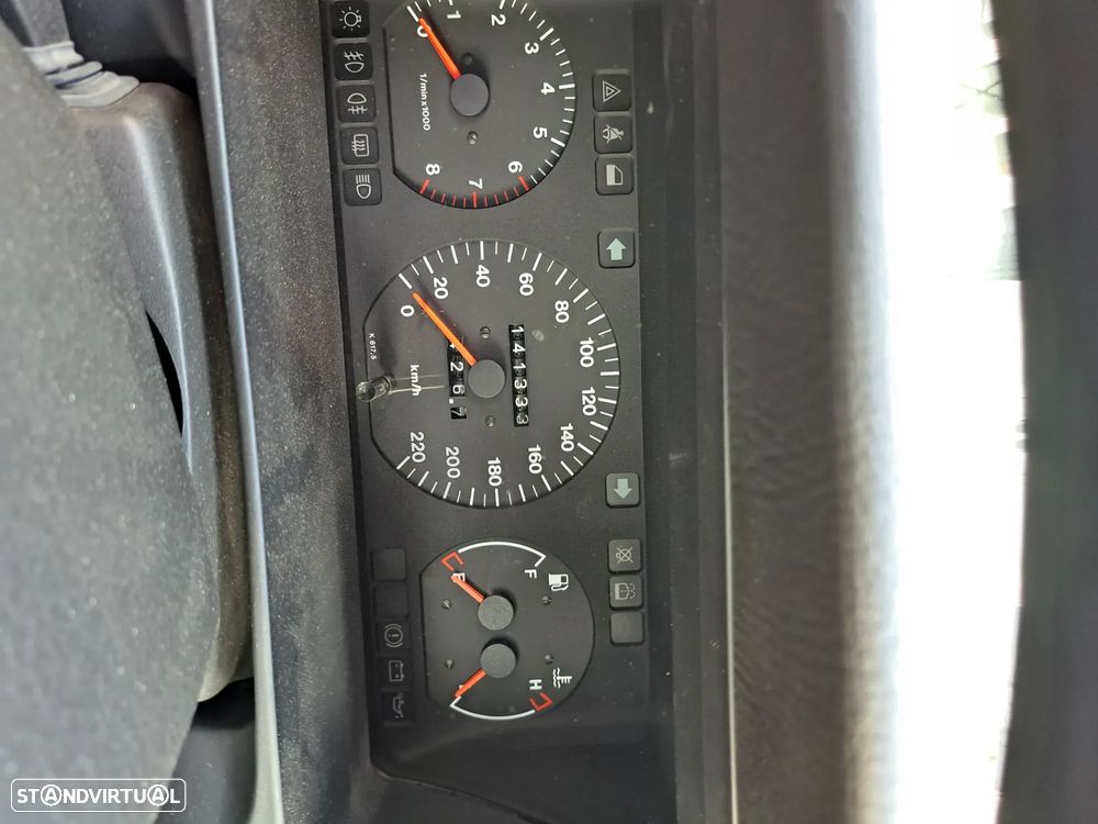 Volvo 460 1.7 GLE - 4