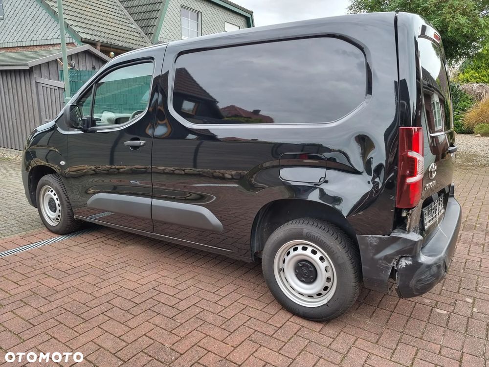 Toyota Proace City 1.5 D-4D - 5