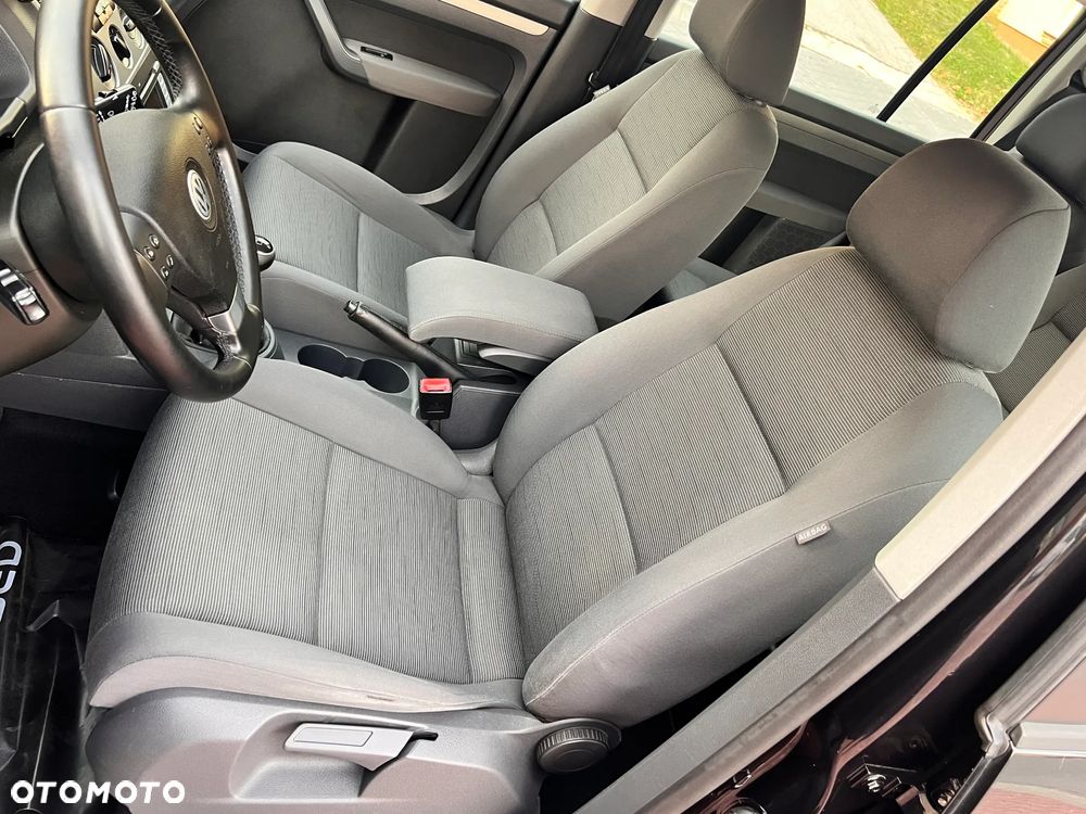 Volkswagen Touran 1.6 Trendline - 24