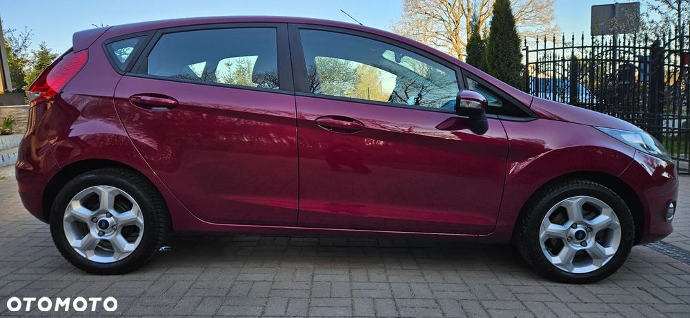 Ford Fiesta 1.25 Champions Edition - 11