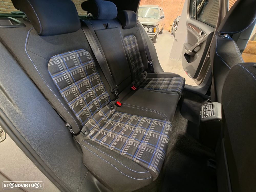 VW Golf 1.4 GTE Plug-In-Hybrid DSG - 15