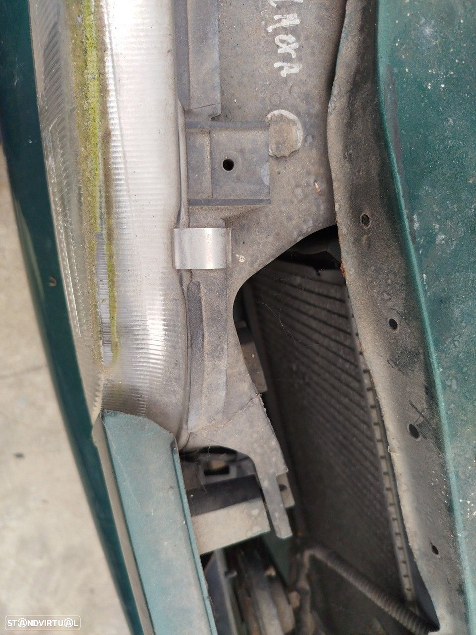 Ótica / farol direita NISSAN Almera I Sedan (N15) - 3