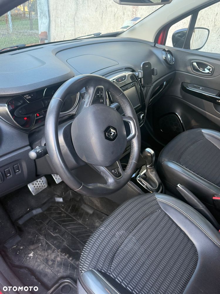 Renault Captur ENERGY TCe 120 EDC LIMITED - 6
