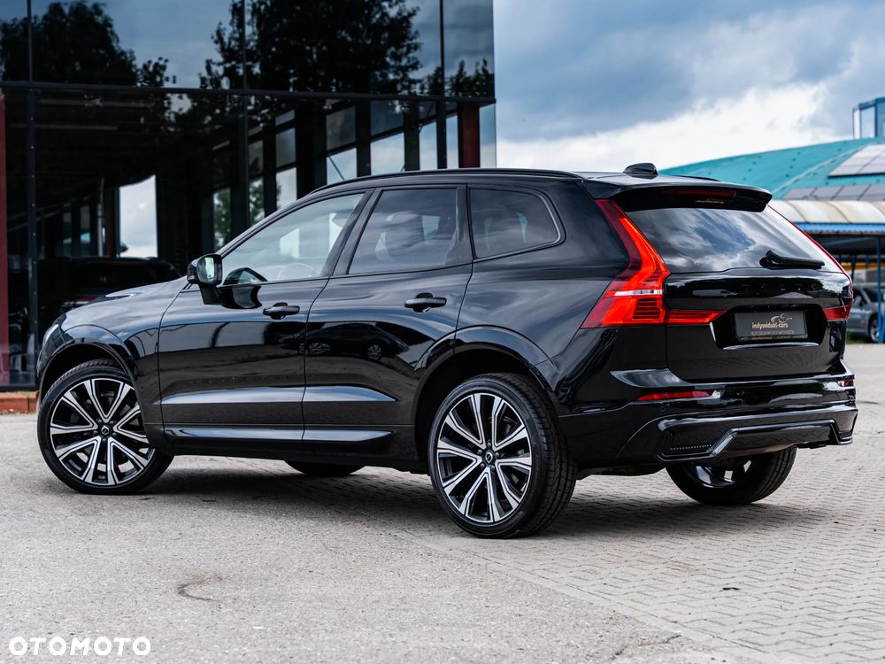 Volvo XC 60 B4 D Ultimate Dark - 11