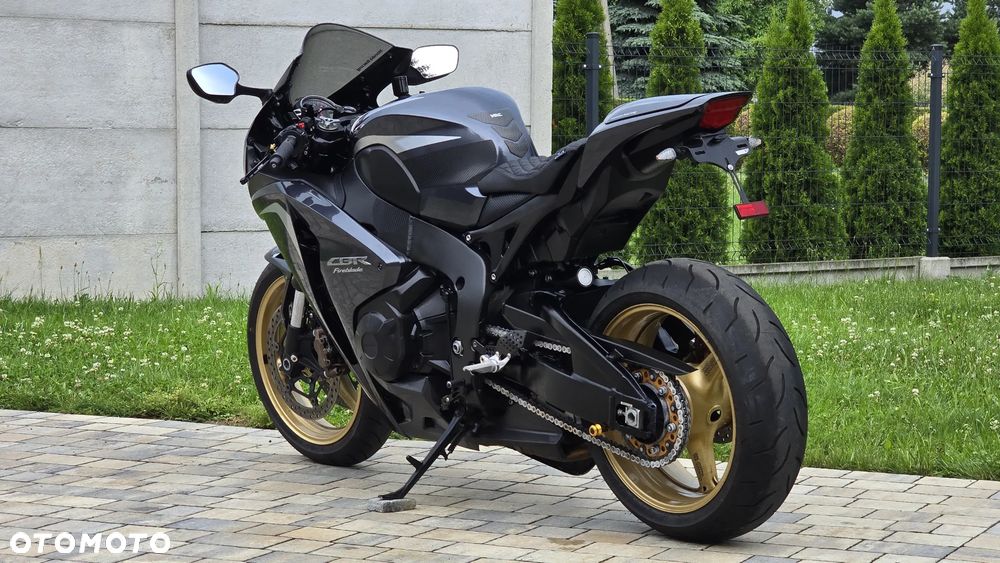 Honda CBR - 7