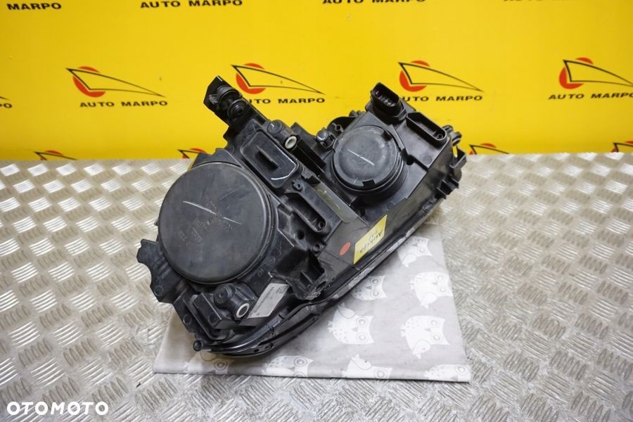 VW TIGUAN 2016 - REFLEKTOR LAMPA ZWYKŁA HALOGENOWA PRAWA USA - 11