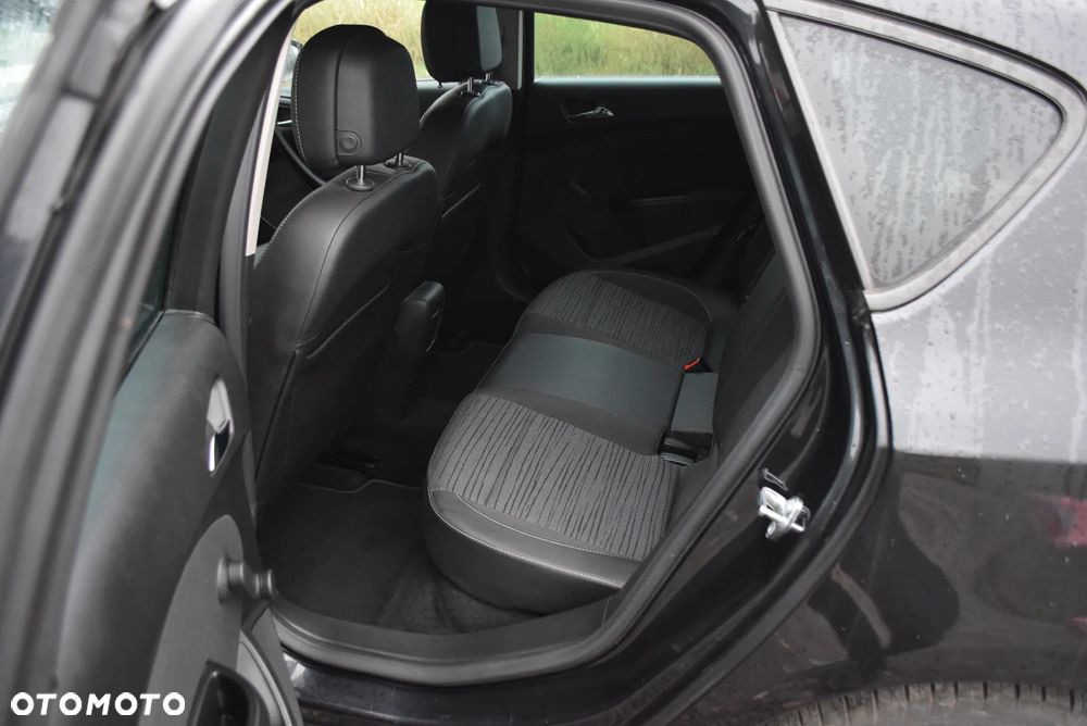 Opel Astra 1.4 Turbo Cosmo - 16