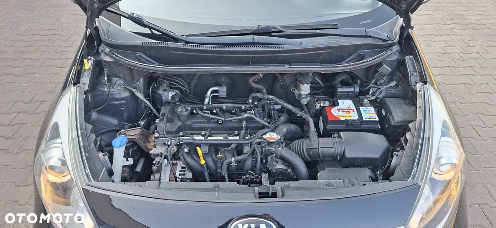 Kia Rio 1.2 Attract - 33