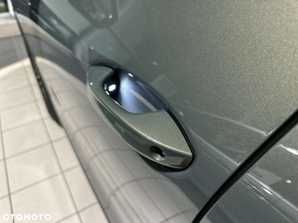 Volkswagen Tiguan - 31