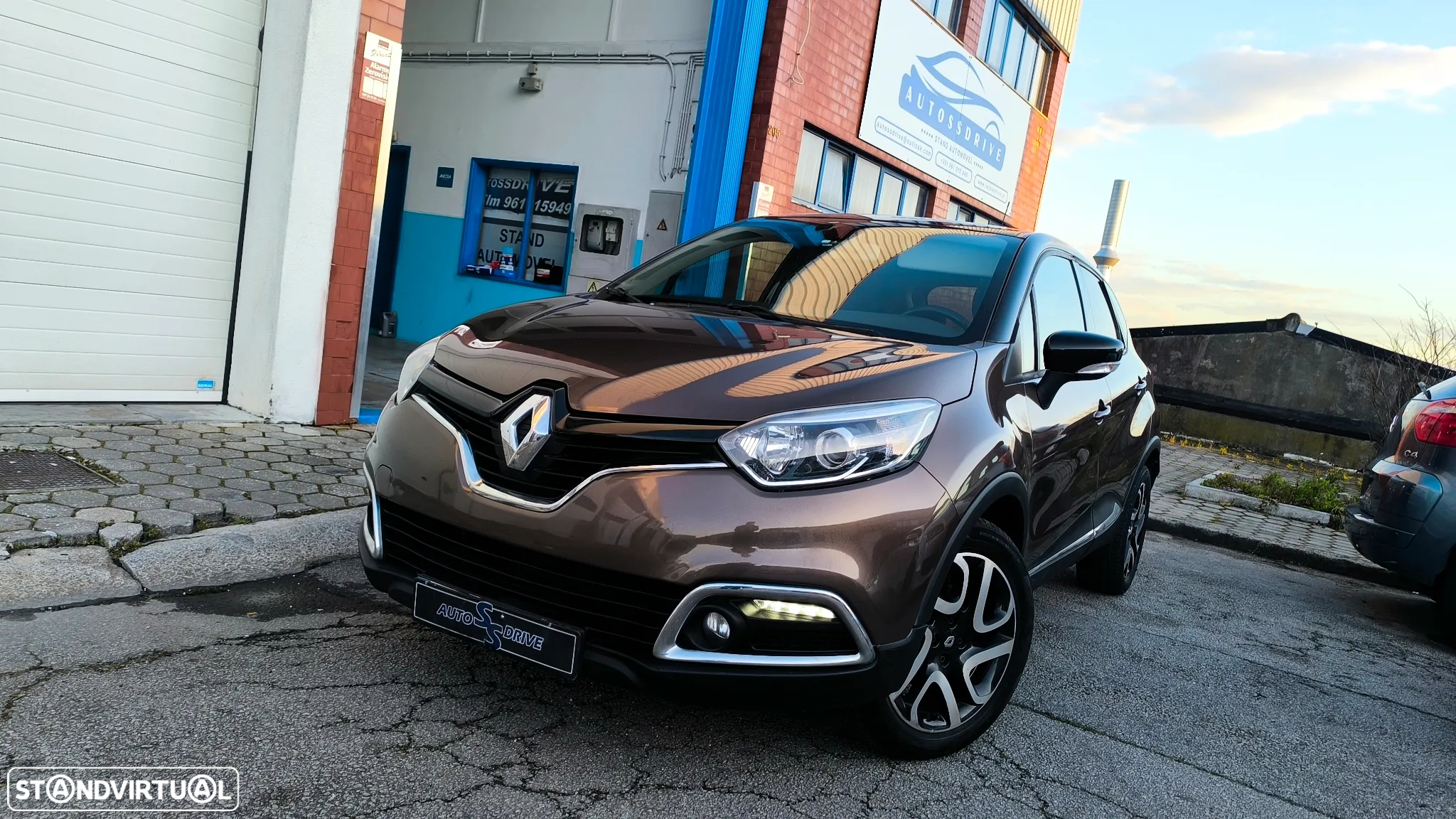 Renault Captur 1.5 dCi Exclusive - 12