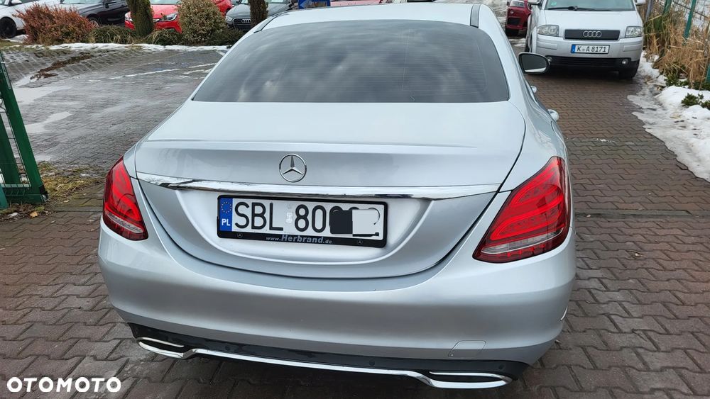 Mercedes-Benz Klasa C 180 (BlueEFFICIENCY) Avantgarde - 22