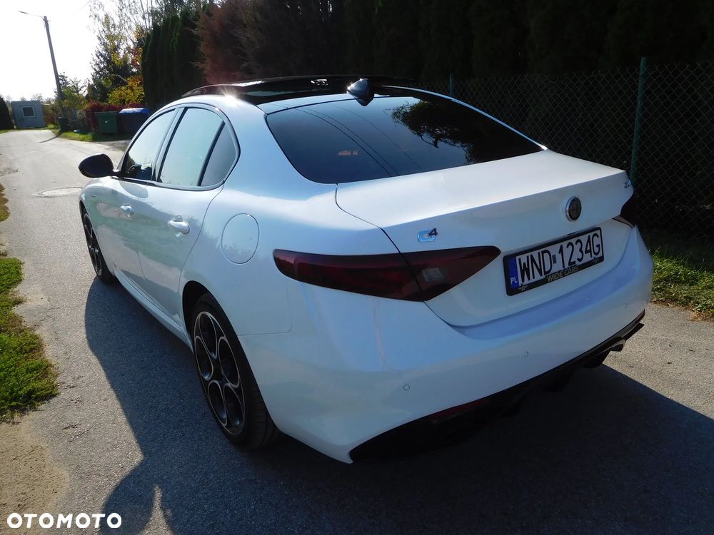 Alfa Romeo Giulia - 16