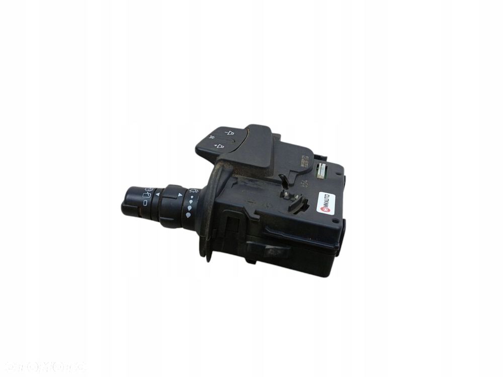 PRZEŁĄCZNIK WYCIERACZEK RENAULT KANGOO II (2007-2013) 1.6 8V 87KM - 3