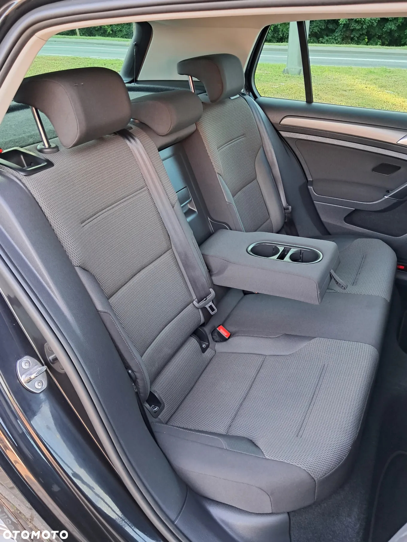 Volkswagen Golf 1.6 TDI SCR DSG Comfortline - 14