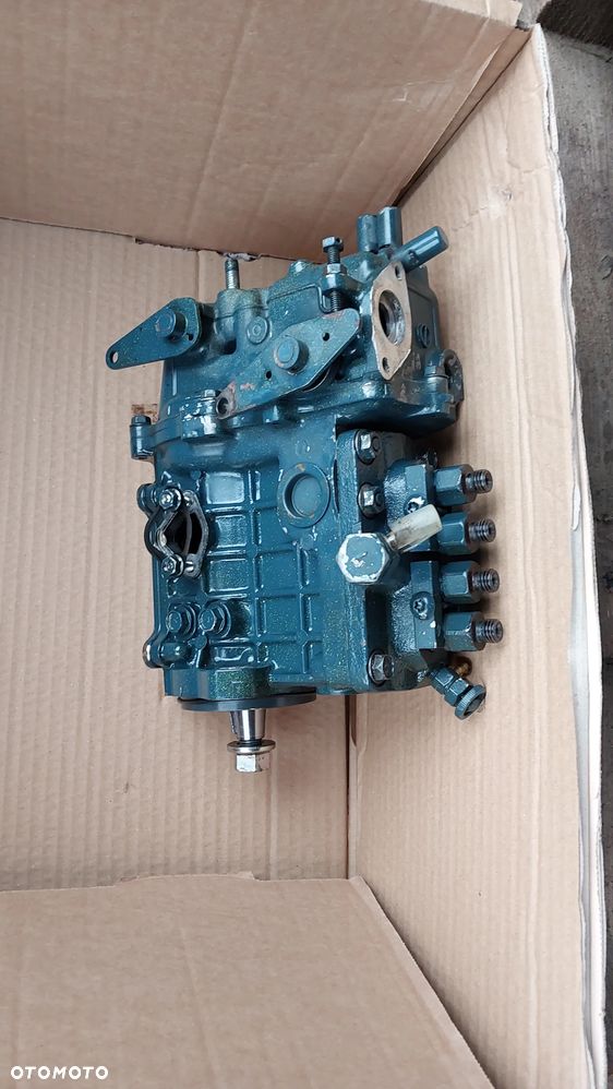 pompa wtryskowa kubota v 3300 - 2