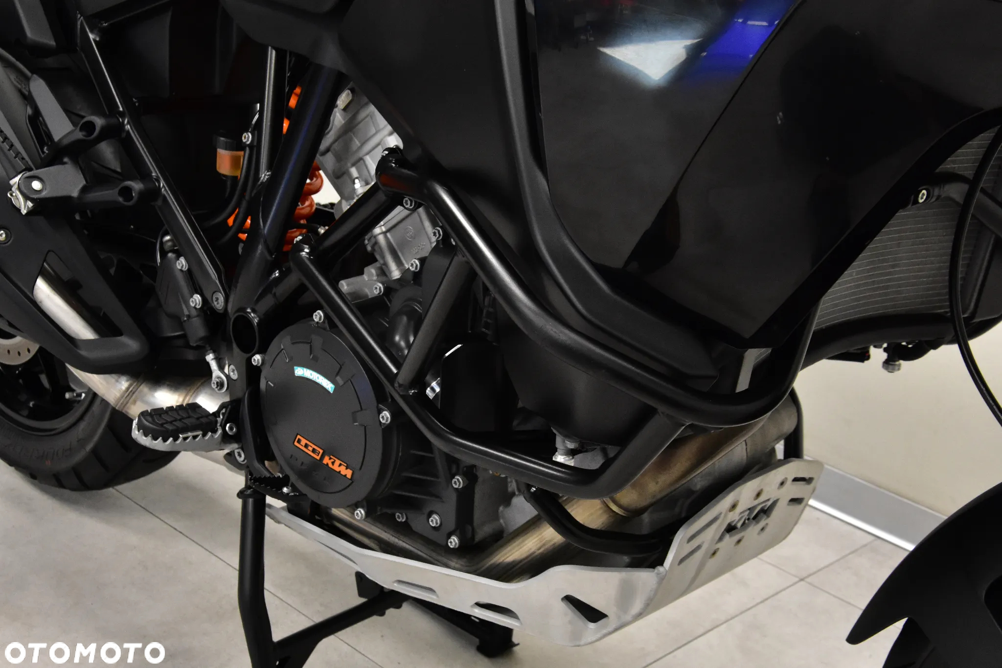 KTM Adventure - 28