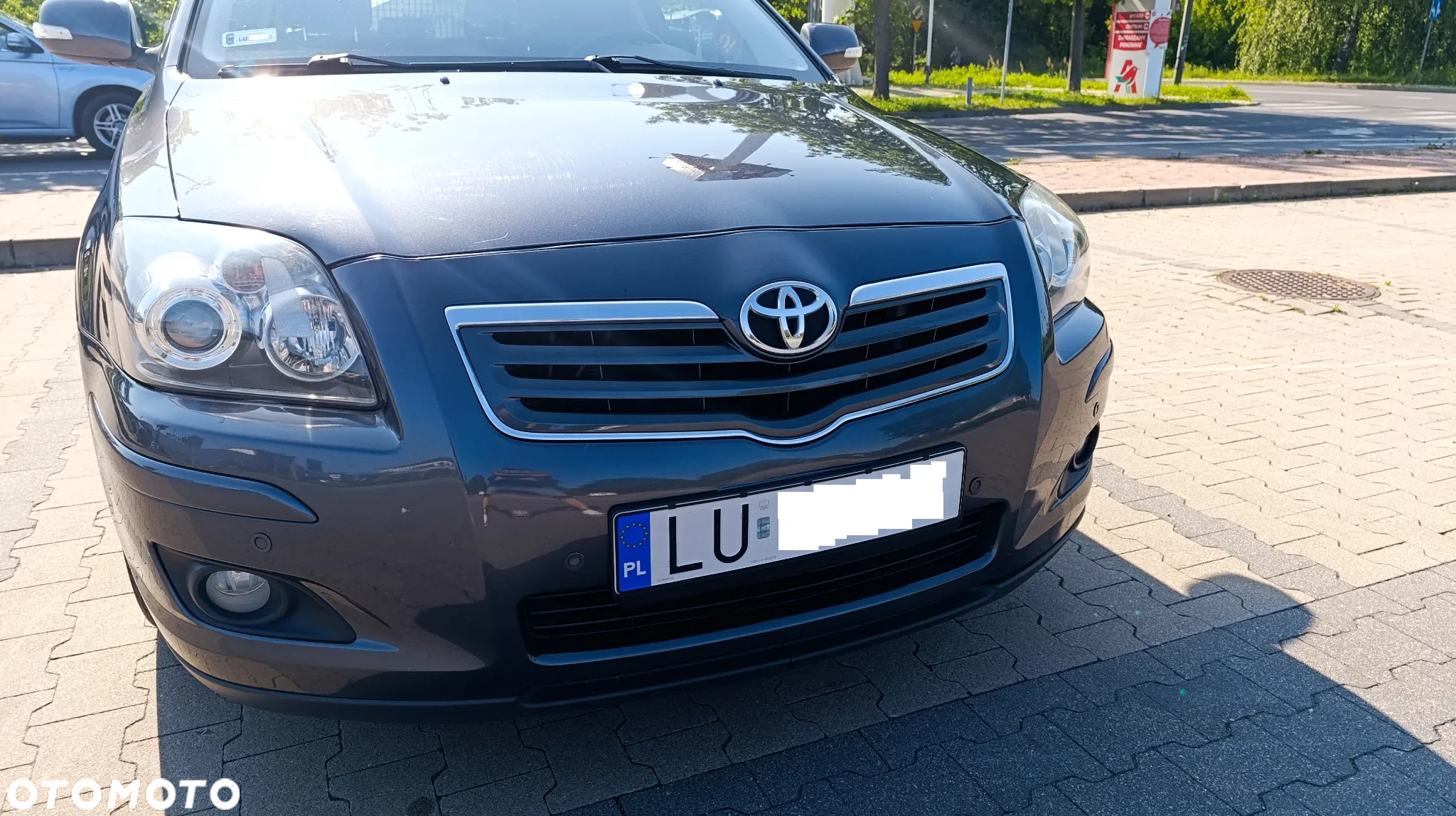 Toyota Avensis 1.8 VVT-i Luna - 3
