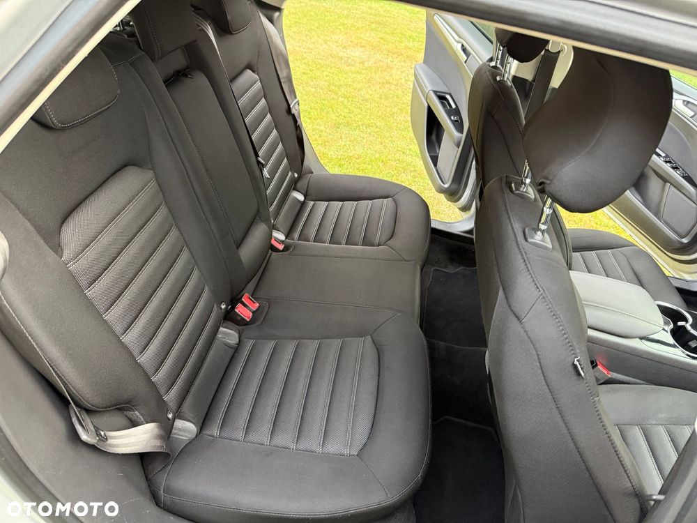 Ford Mondeo 2.0 TDCi Ambiente PowerShift - 3