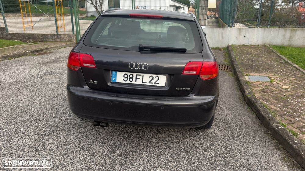 Audi A3 Sportback 1.9 TDi - 4