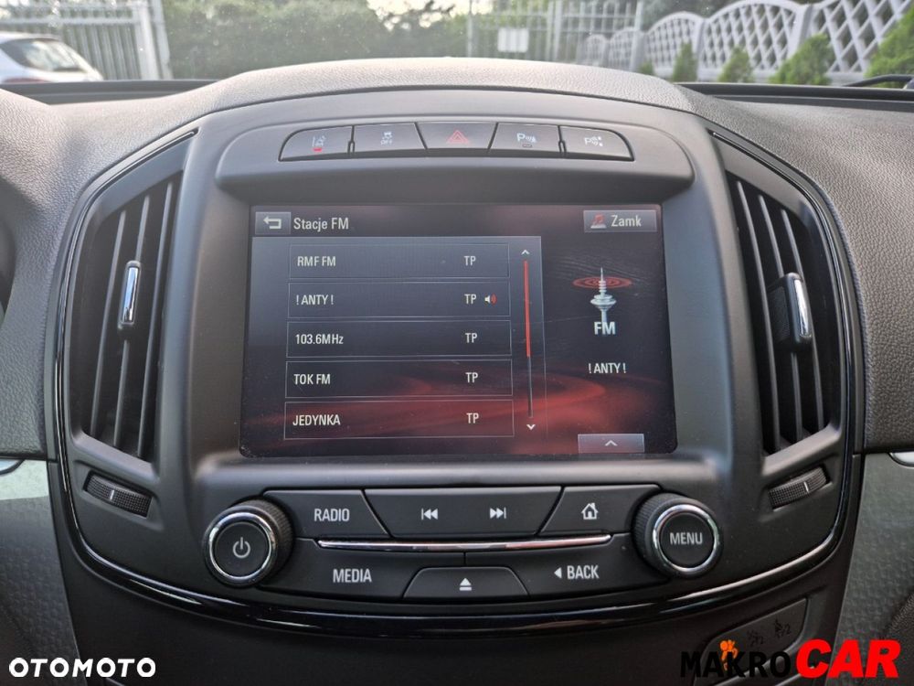 Opel Insignia - 10