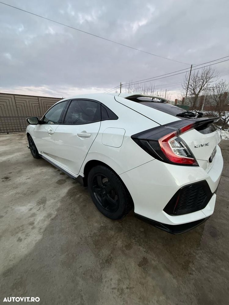 Honda Civic 1.5 i-VTEC Turbo Sport Plus - 13