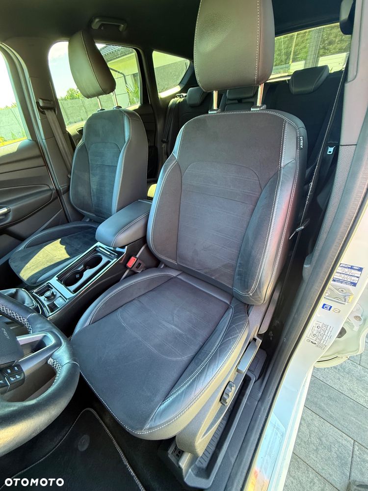 Ford Kuga 2.0 TDCi 4x2 ST-Line - 15