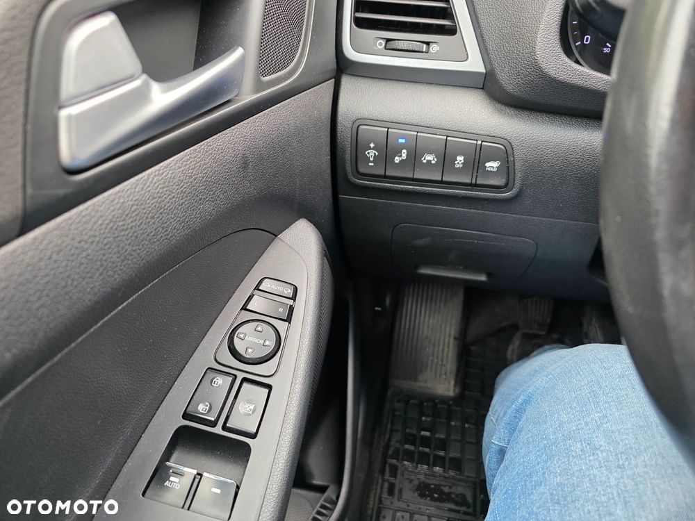 Hyundai Tucson 2.0 CRDI 4WD Style - 14