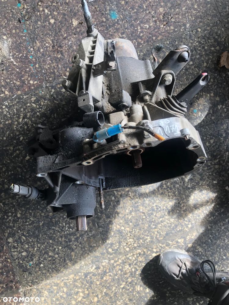 skrzynia biegów RENAULT KANGOO NISSAN KUBISTAAR 1.2 8V D7F JB1171 - 1