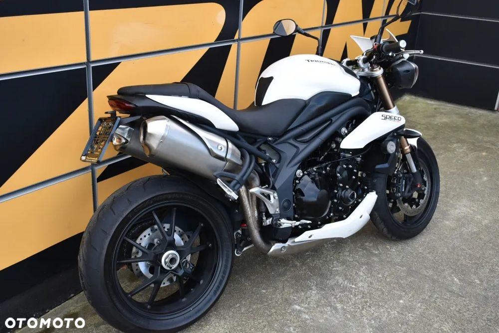 Triumph Speed Triple - 4