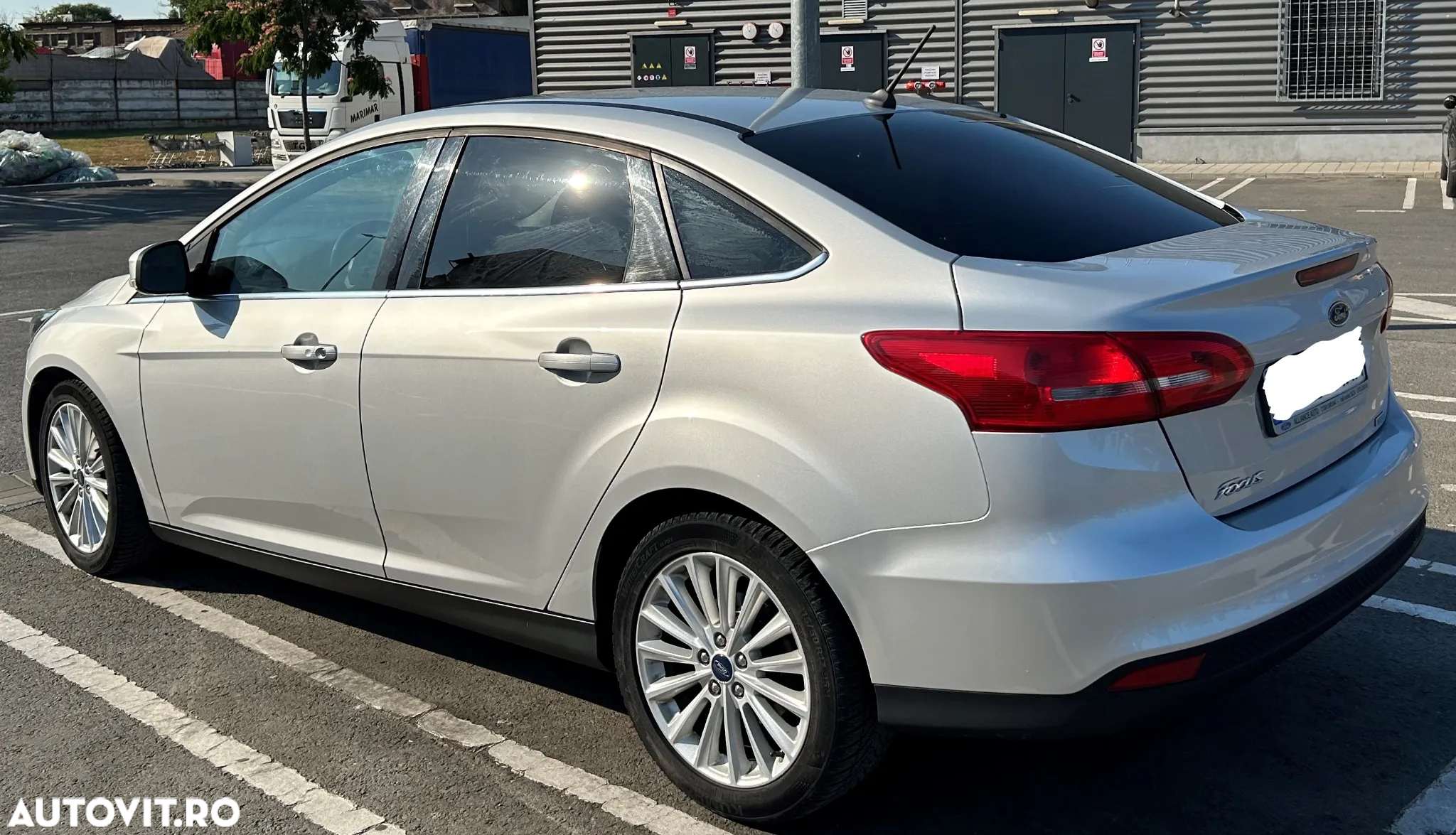 Ford Focus 1.0 EcoBoost Titanium - 8