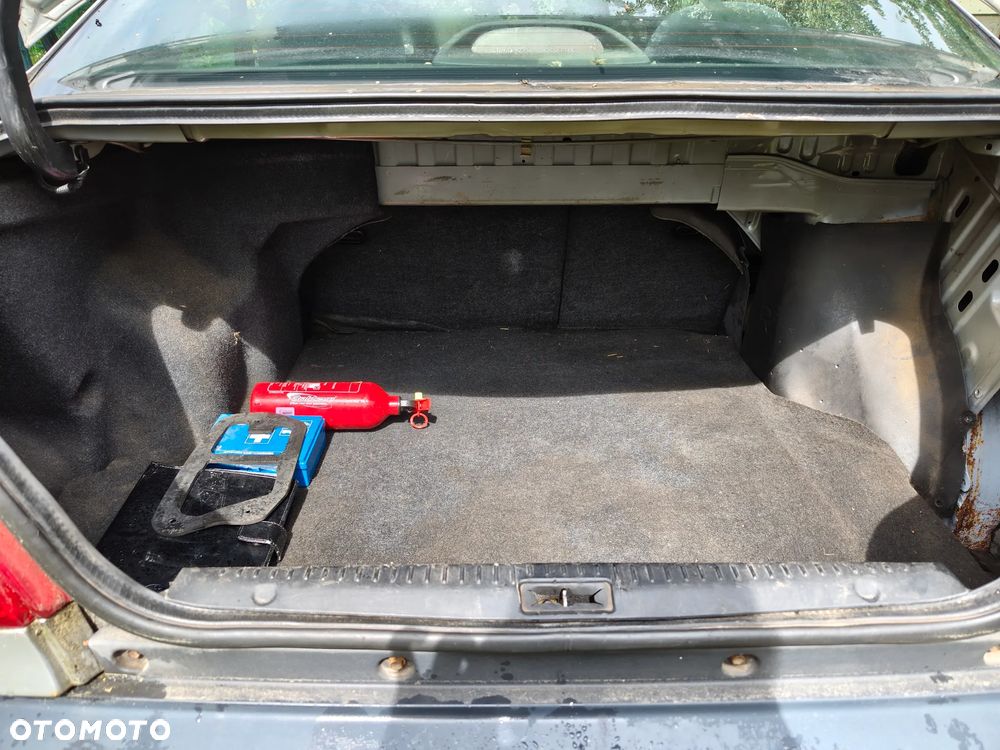 Toyota Avensis - 7
