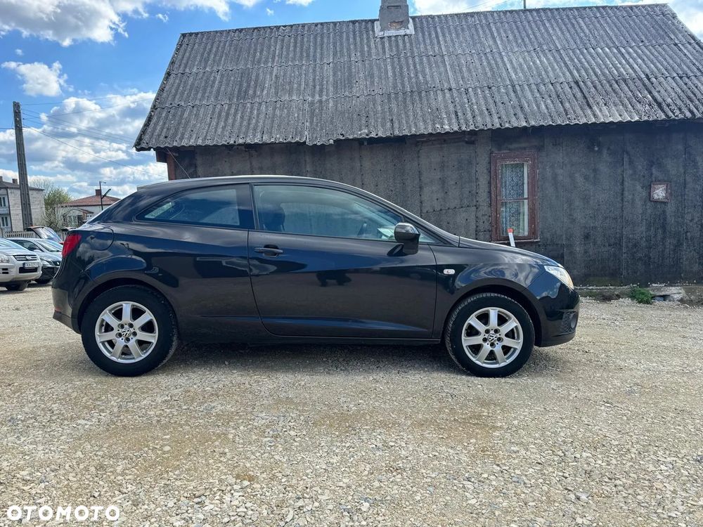Seat Ibiza SC 1.4 16V Style - 4