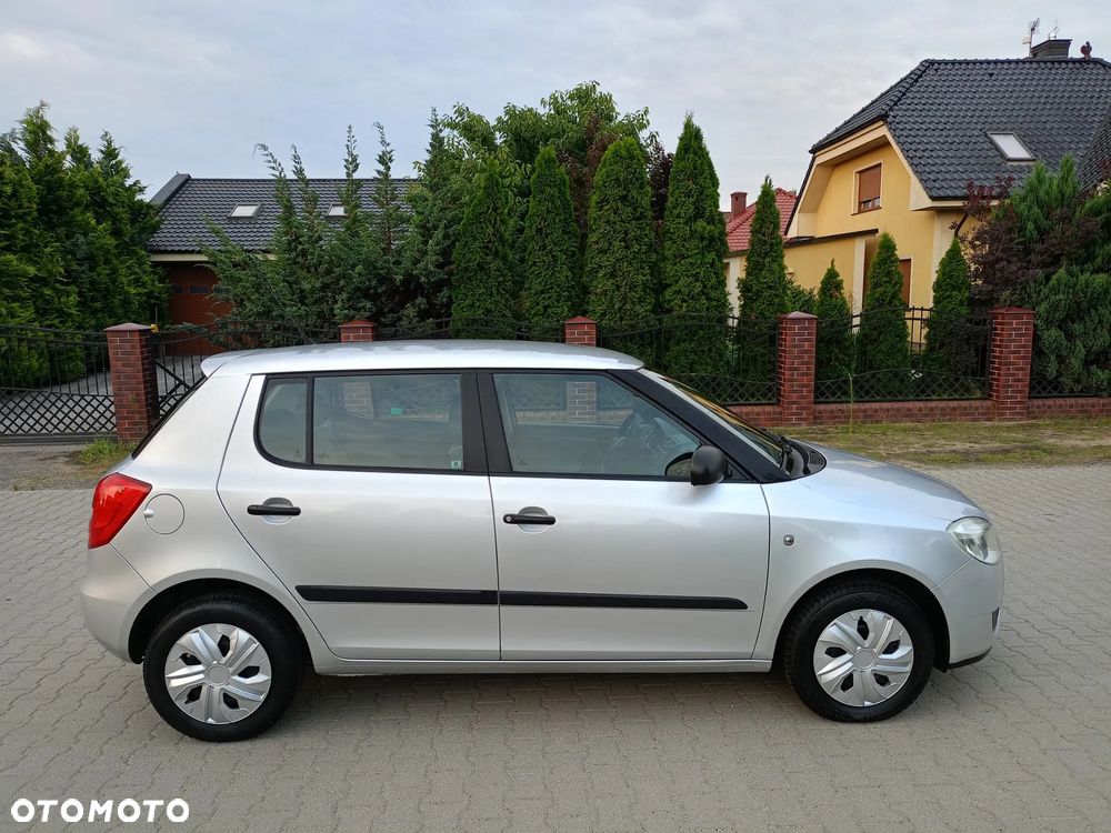 Skoda Fabia - 8