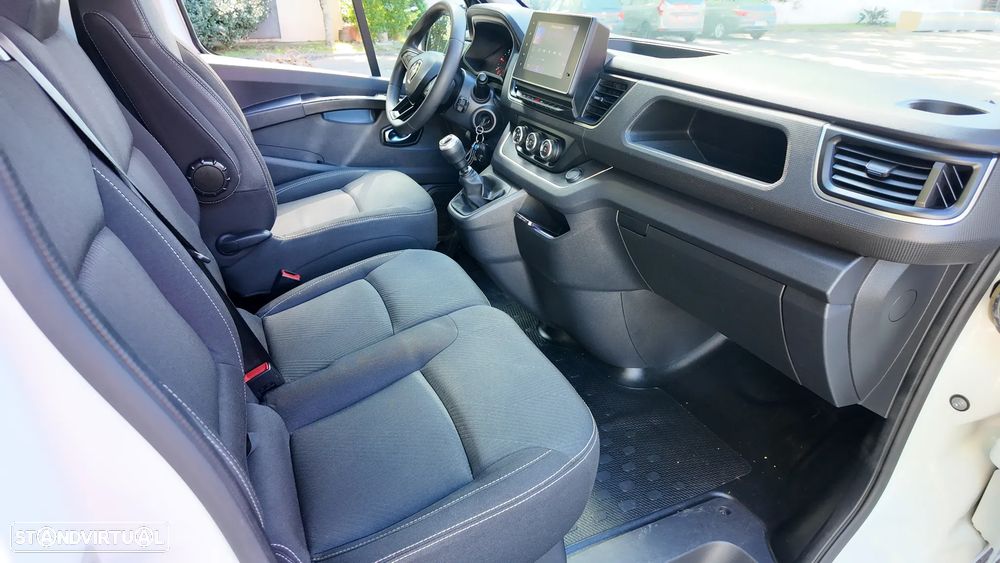 Renault Trafic 2.0 Blue dCi L1H1 - 18
