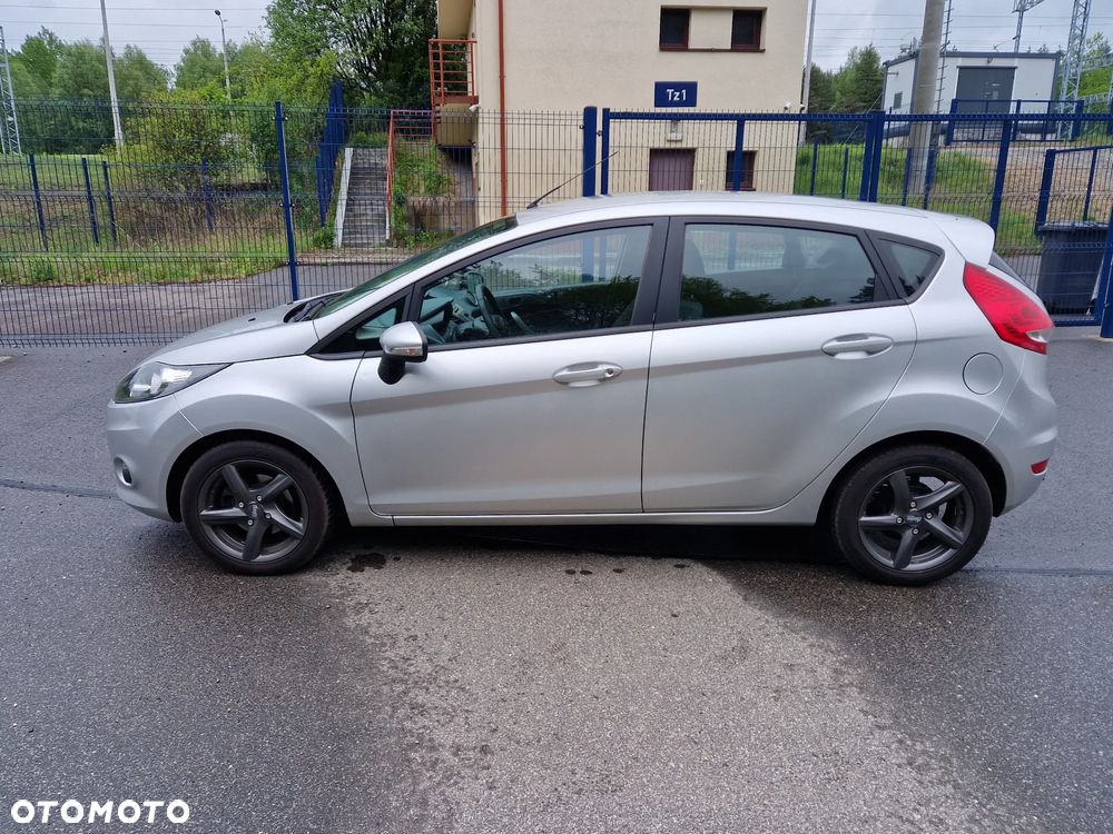 Ford Fiesta 1.4 Champions Edition - 3