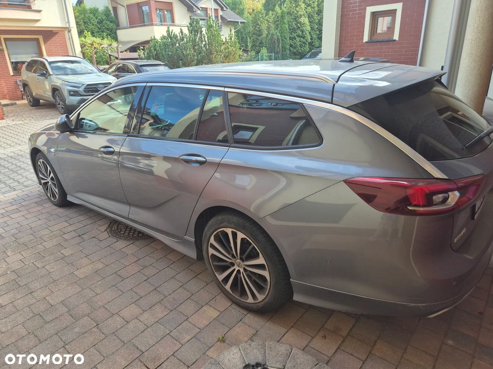 Opel Insignia - 1