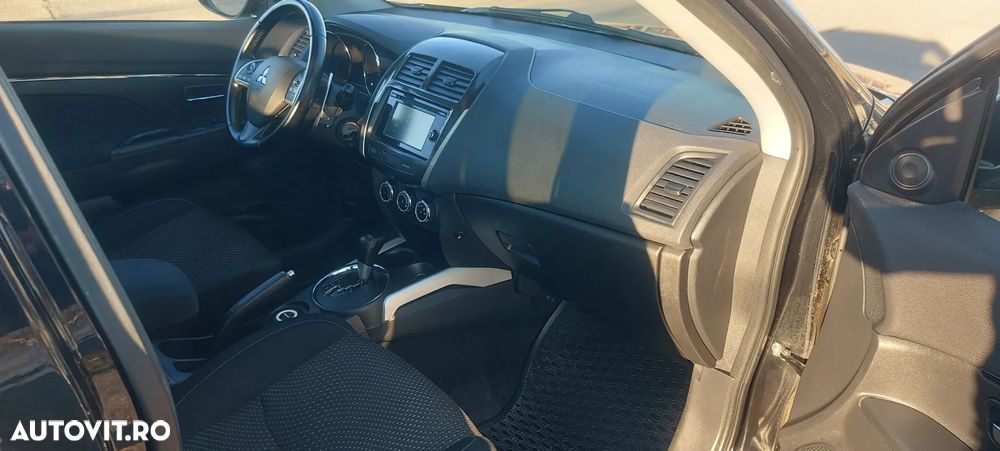 Mitsubishi ASX 2.2 DI-D 4WD Automatik Instyle - 14