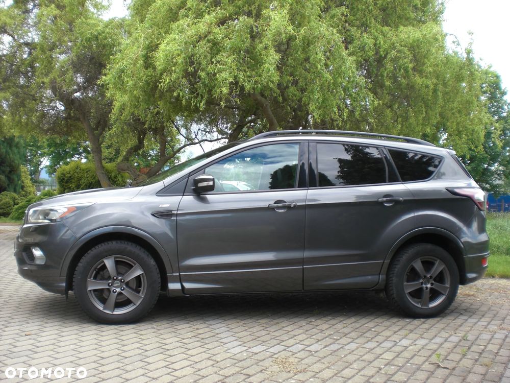 Ford Kuga - 4